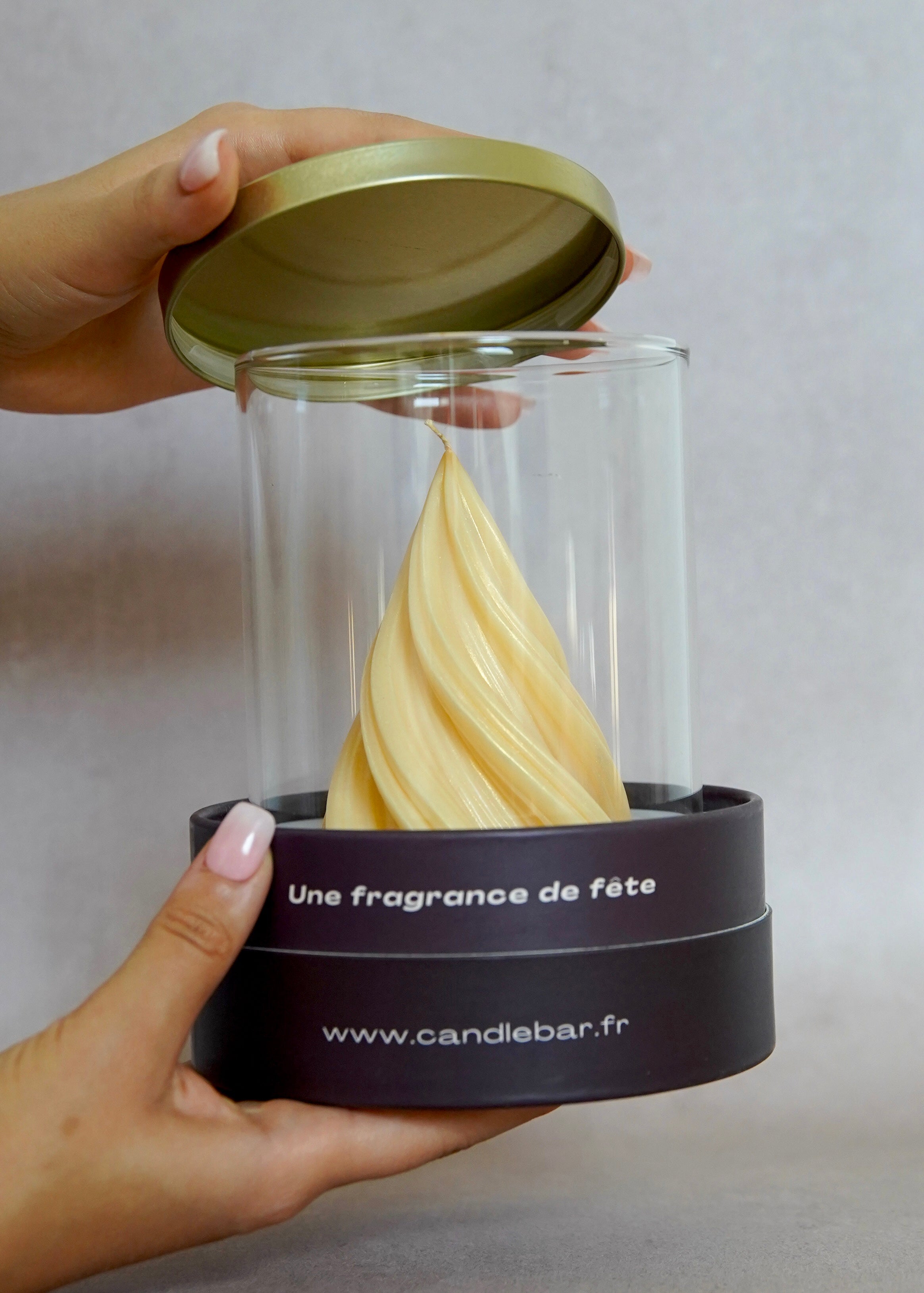 PERSONNALISEZ VOTRE BOUGIE PARFUMÉE